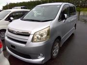Toyota Noah 2007 Silver for sale