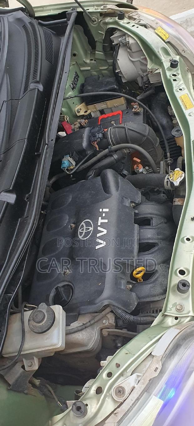 Toyota Porte 1.5 AWD 2005 Beige