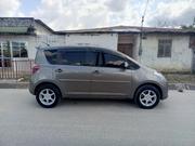 Toyota Ractis 2005 Gray for sale