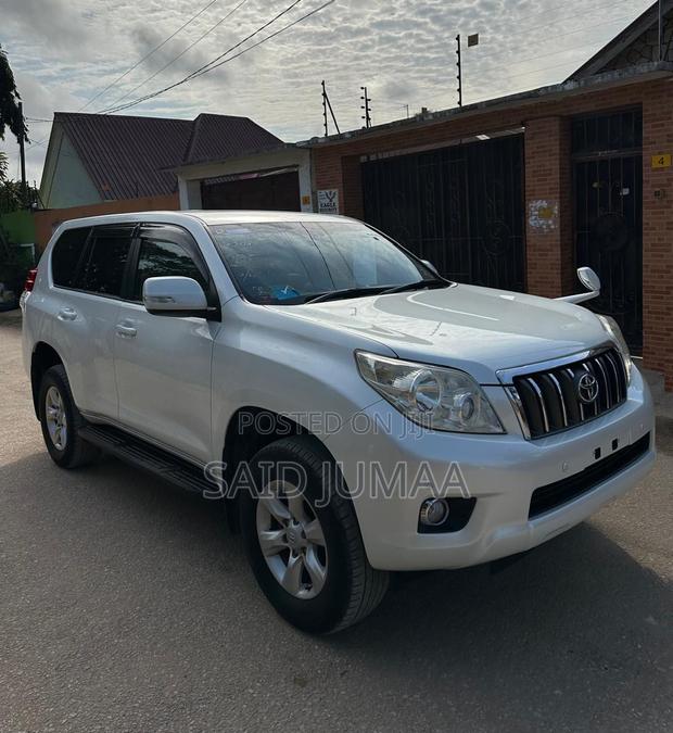 Toyota Land Cruiser Prado 2.7 i 2012 Pearl