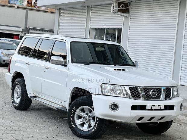Nissan Patrol 2015 White