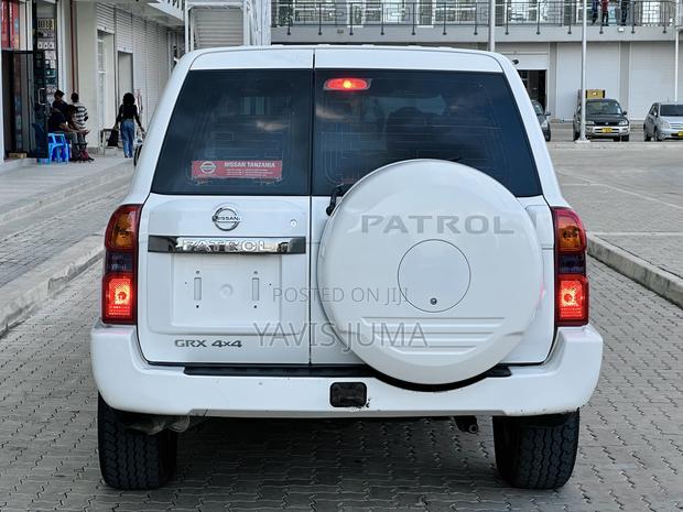 Nissan Patrol 2015 White