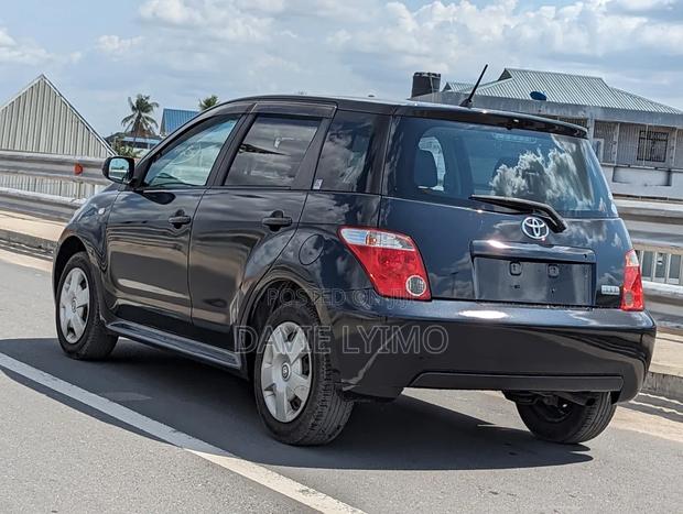 Toyota IST 2006 Black