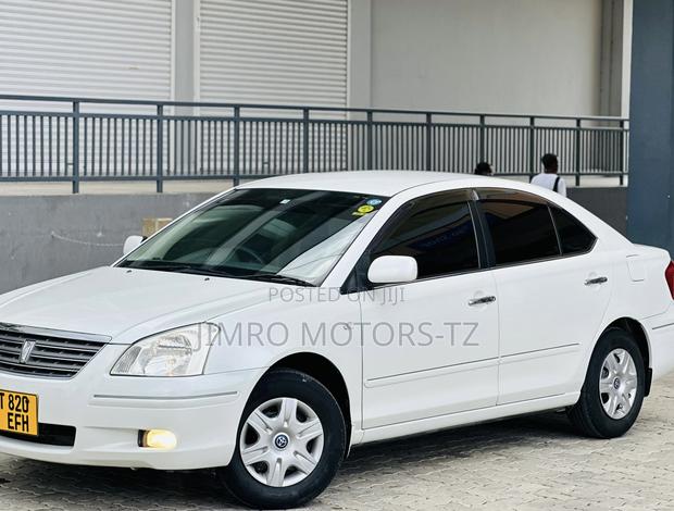 Toyota Premio 2005 White