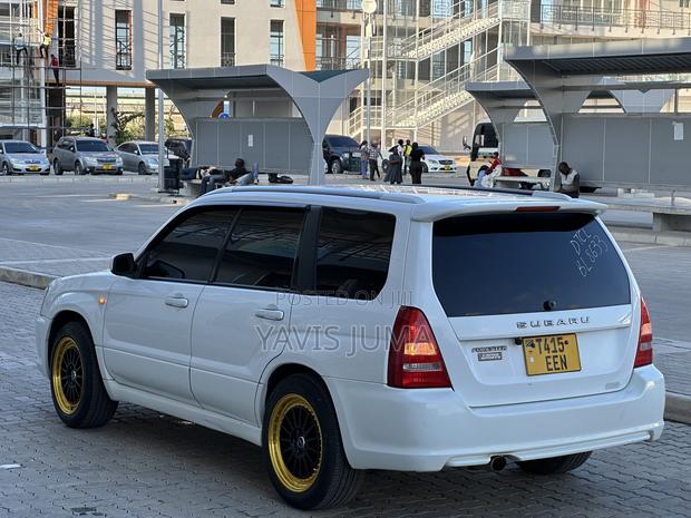 Subaru Forester 2004 White