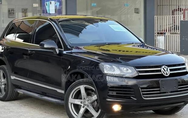 Volkswagen Touareg 2013 Black