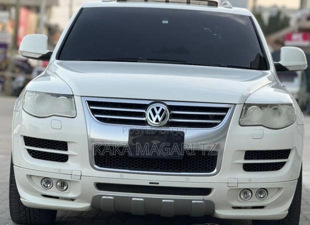 Volkswagen Touareg 2010 White