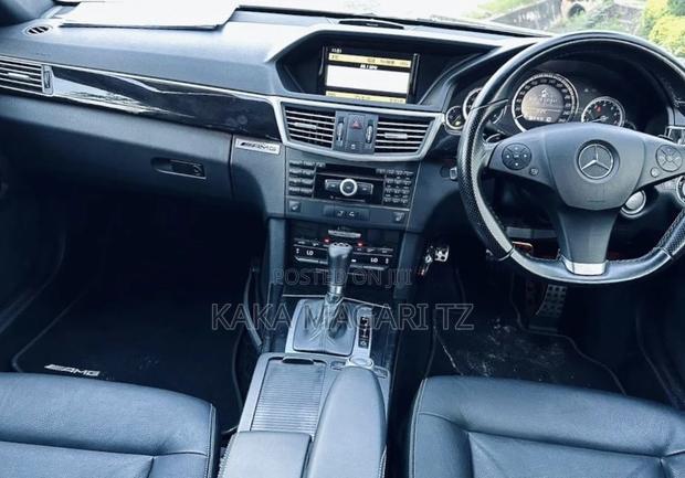 Mercedes-Benz E250 2011 Black