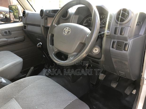 Toyota Land Cruiser 2014 White