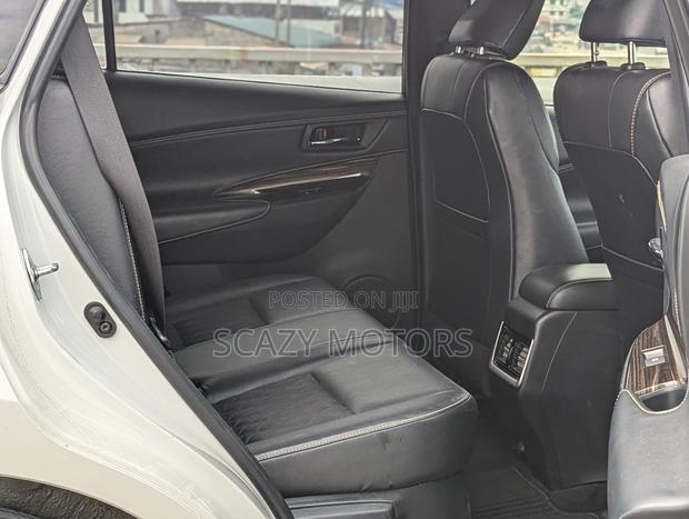 Toyota Harrier 2017 Off white