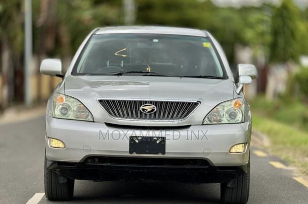 Toyota Harrier 2004 Silver