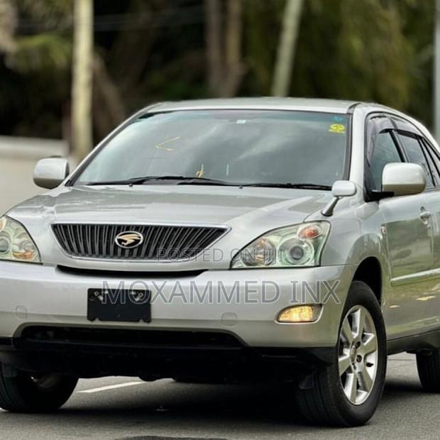 Toyota Harrier 2004 Silver