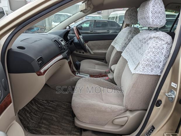 Toyota Premio 2003 Gold