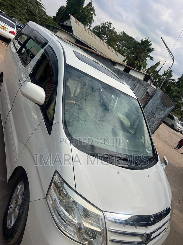 Toyota Alphard 2007 White
