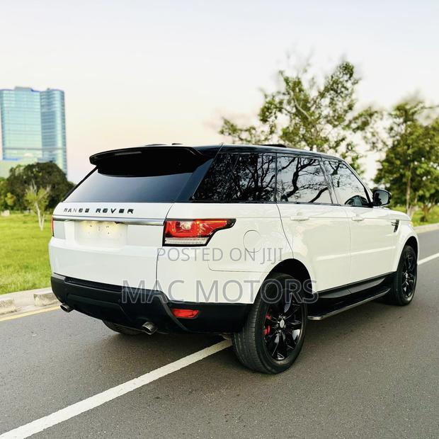 Land Rover Range Rover Sport HSE 4x4 (3.0L 6cyl 8A) 2014 White