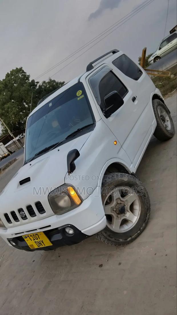 Suzuki Jimny 2000 Off white