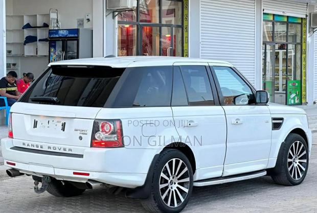 Land Rover Range Rover Sport 2011 Pearl