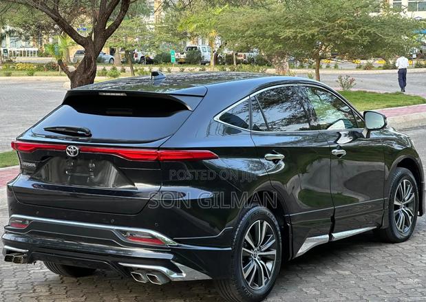 Toyota Harrier 2022 Black