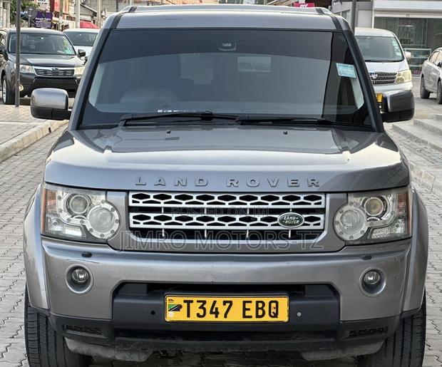 Land Rover Discovery 2010 Gray