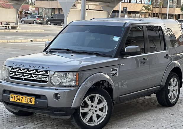 Land Rover Discovery 2010 Gray