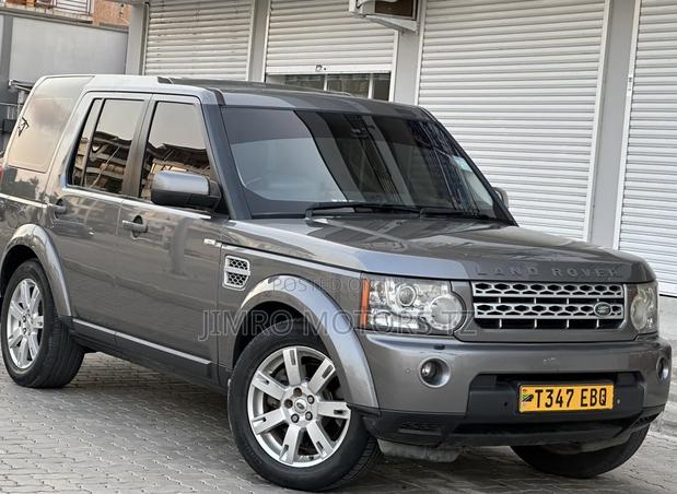 Land Rover Discovery 2010 Gray