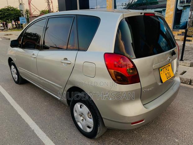 Toyota Corolla Spacio 2004 Silver