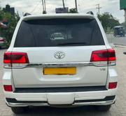 Toyota Land Cruiser 2017 White for sale