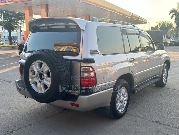 Toyota Land Cruiser 2003 Silver