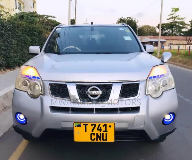 Nissan X-Trail 2010 Silver