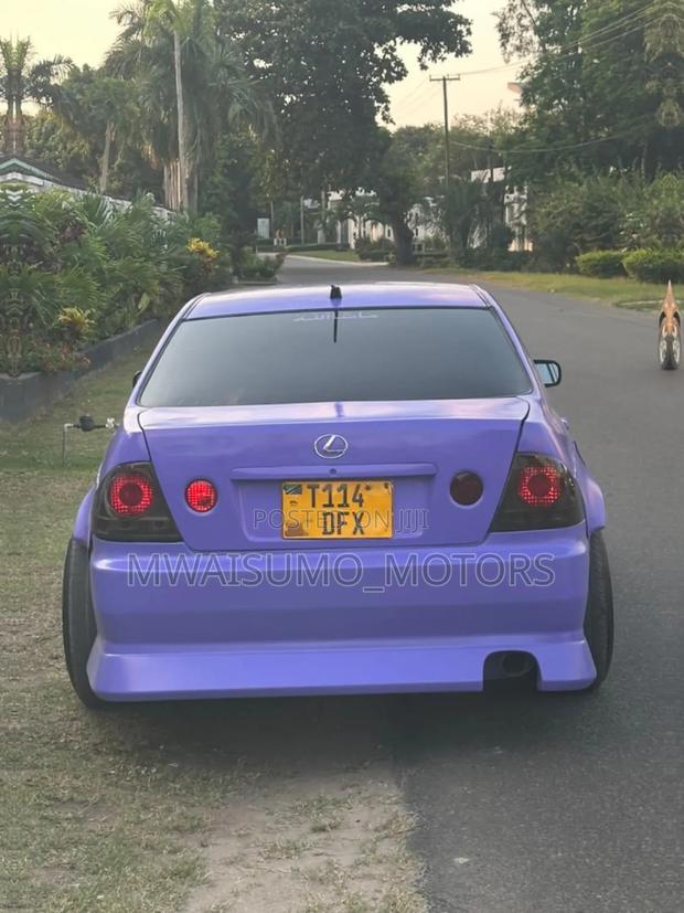 Toyota Altezza 2004 Blue