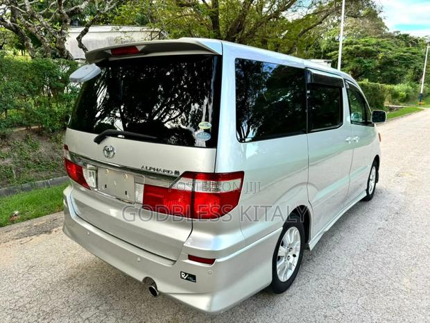 Toyota Alphard 2004 Silver