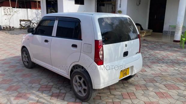 Suzuki Alto 2006 White
