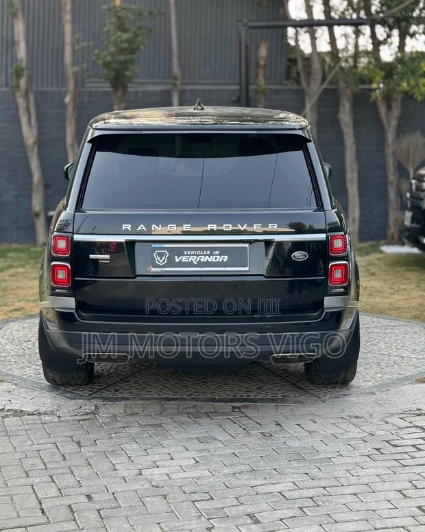Land Rover Range Rover Vogue 2019 Black