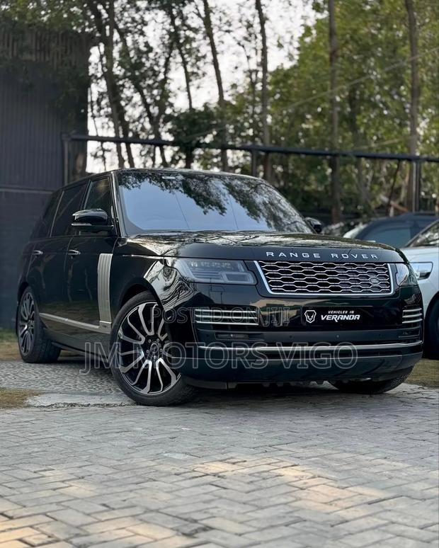 Land Rover Range Rover Vogue 2019 Black