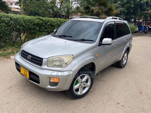 Toyota RAV4 1.8 2005 Silver