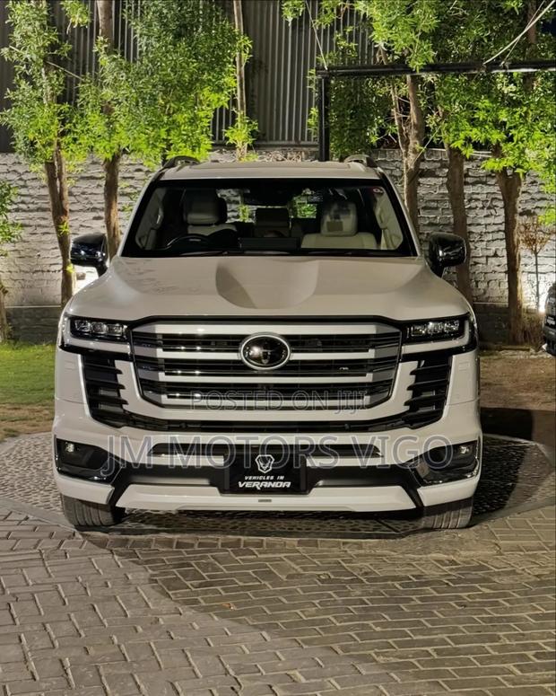 Toyota Land Cruiser 3.3 Diesel 4WD 2022 Pearl