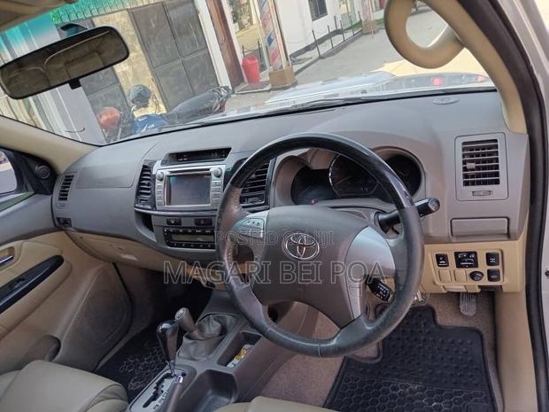 Toyota Fortuner 2013 Silver