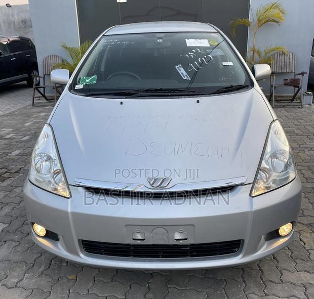 Toyota Wish 2003 Silver