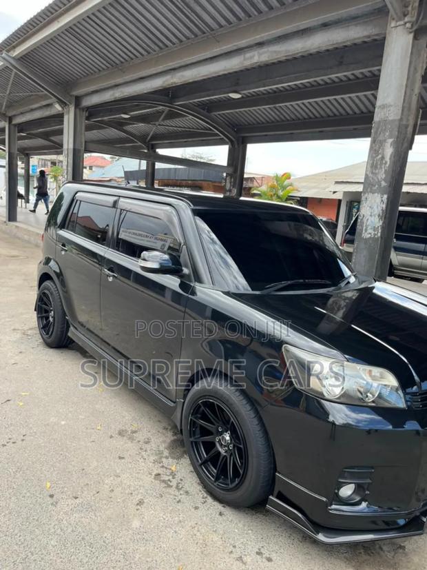 Toyota Corolla Rumion 2009 Black