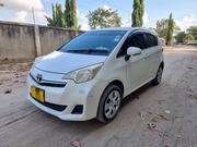 Toyota Ractis 1.3 FWD 2008 White for sale
