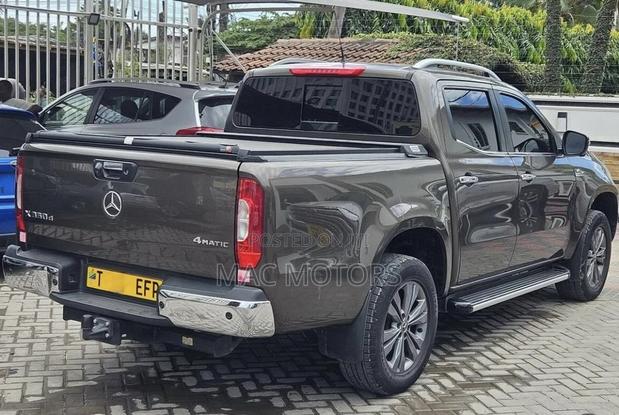 Mercedes-Benz X Class 2020 Gray
