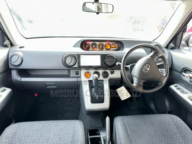 Toyota Corolla Rumion 2008 Black