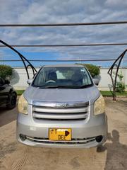Toyota Noah 2010 Silver for sale