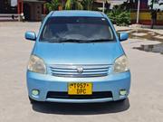 Toyota Raum 1.5 AWD 2003 Blue for sale