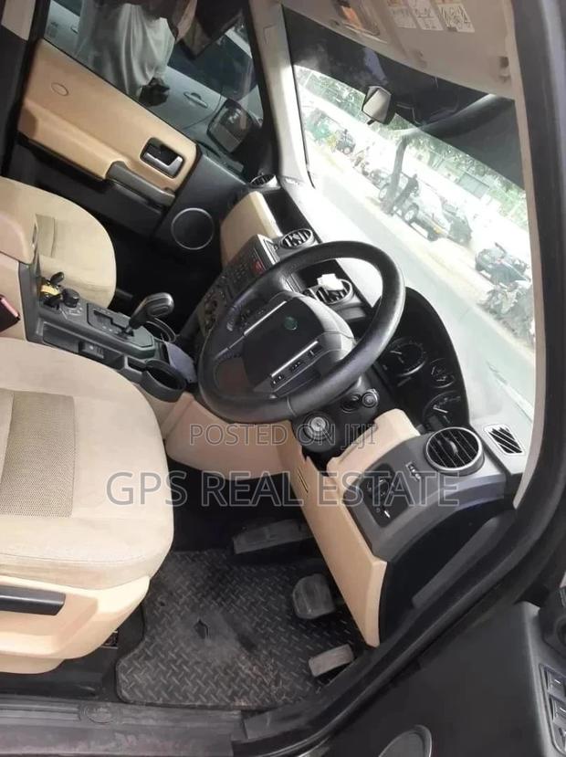 Land Rover Discovery 2009 Black
