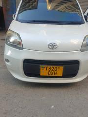 Toyota Porte 2010 White for sale