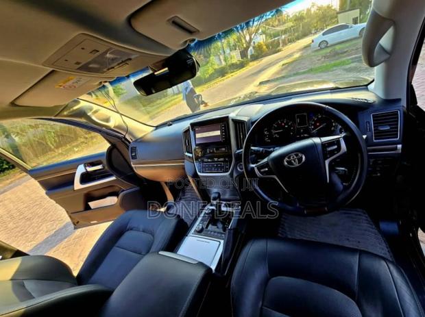 Toyota Land Cruiser 2019 Black