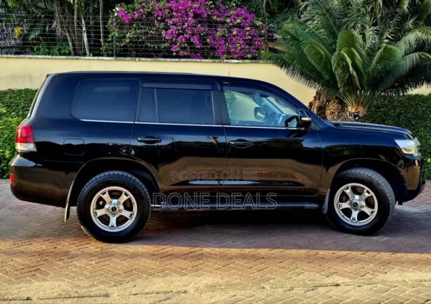 Toyota Land Cruiser 2019 Black