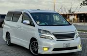 Toyota Vellfire 2010 White for sale