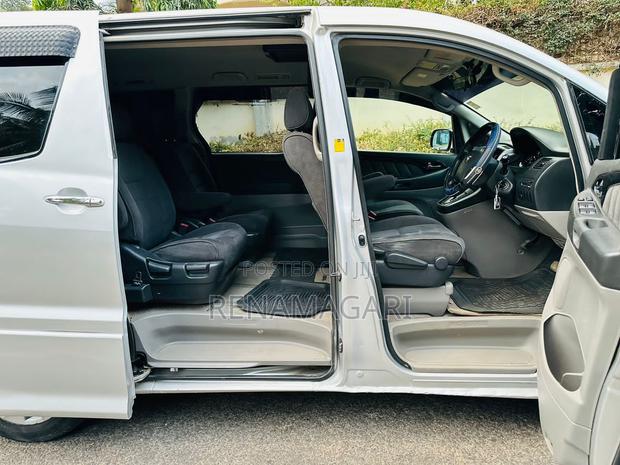 Toyota Alphard 1961 Silver